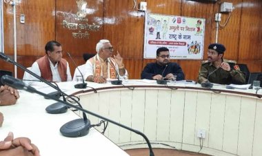 Rajasthan: मंत्री जवाहर सिंह ने करौली में बीजेपी पदाधिकारियों से लिया फीडबैक, बैठक कर की योजनाओं की समीक्षा