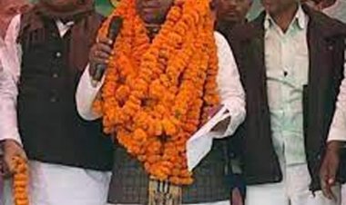 लोकसभा चुनाव नजदीक आते ही नेताओं का दल बदलने का सिलसिला शुरू हो गया, विजय सहनी ने थामा राजद का दामन