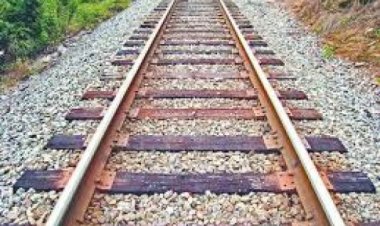 ईरान-इजरायल टेंशन से बिगड़ा माहौल, Sensex में 917 अंकों की बड़ी गिरावट, Nifty भी धड़ाम