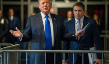 पोर्न स्टार को चोरी छुपे पैसे देने के आरोप में अमेरिकी पूर्व राष्ट्रपति डोनाल्ड ट्रंप दोषी करार