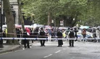 ब्रिटेन में चाकूबाजी की घटना में एक और बच्ची की मौत, मृतकों की संख्या तीन हुई