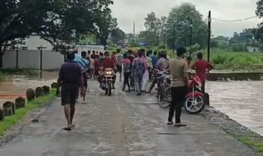 उमरिया में बारिश से उफान पर नदी-नाले:जोहिला डैम के खोले गए 6 गेट, 24 घंटे में 104.9 मिमी बारिश दर्ज, घरों में घुसा पानी