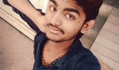 कार में पीछे बैठकर रस्सी से गला घोटा:शव को बड़वानी में गाड़ा, इंदौर पुलिस परिवार को लेकर पहुंची, तीन गिरफ्तार, एक आरोपी फरार