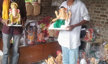 गणेशोत्सव की तैयारियां:10वीं का छात्र मिट्टी से गणेश प्रतिमाएं बनाकर दे रहा पर्यावरण संरक्षण का संदेश