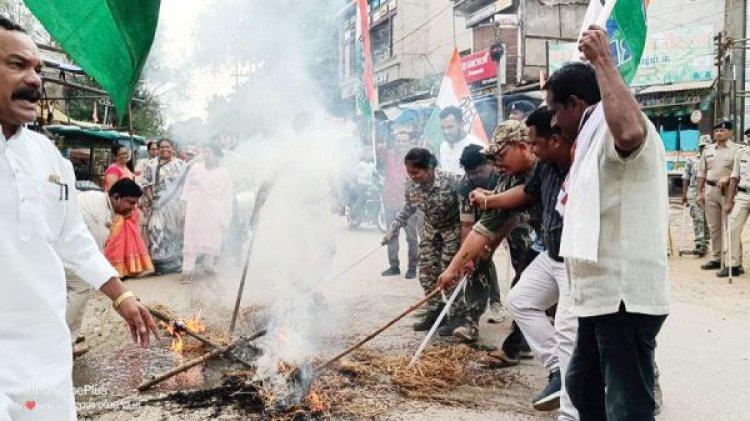 नेता प्रतिपक्ष राहुल पर टिप्पणी, पुतला फूंका