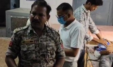 भिंड में ट्रक ने बाइक सवार युवकों को रौंदा:मेहगांव के पास हाईवे पर हुआ हादसा, दो की मौत, एक युवक घायल