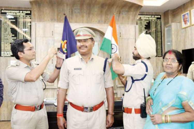 2 सहायक उप निरीक्षकों की पदोन्नति