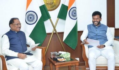 रायपुर : मुख्यमंत्री श्री विष्णुदेव साय ने केंद्रीय नागरिक उड्डयन मंत्री से की सौजन्य मुलाकात