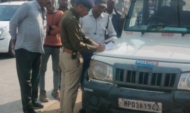 सीहोर में यातायात पुलिस की कार्रवाई:यातायात नियमों का उल्लंघन करने वाले 15 वाहनों के चालान बनाए; वसूले 13 हजार रुपए