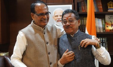 केंद्रीय कृषि मंत्री से मिले पूर्व मंत्री प्रेम सिंह पटेल:रबी सीजन में किसानों को समय पर पर्याप्त मात्रा में खाद उपलब्ध कराने की अपील