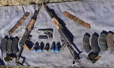 मणिपुर: सुरक्षाबलों को कामयाबी, फायर आर्म्स, AK-56 समेत बड़ी संख्या में हथियार बरामद