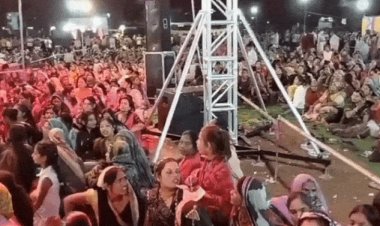 नीमच में खाटू श्याम भजन संध्या में उमड़े श्रद्धालु:जयपुर के गिरिराज महाराज समेत कई भजन गायकों ने की प्रस्तुति