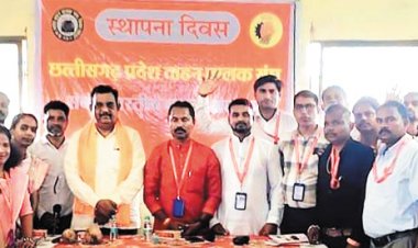 खेत में पेड़ से गिरा 19 साल का युवक:यूरिनरी ट्रैक फटी, ICU में इलाज के दौरान मौत; आज होना था ऑपरेशन