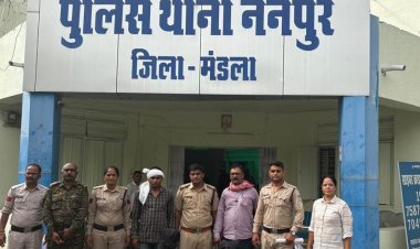 मंडला के नैनपुर में बाइक सवारों से लूटपाट:चाकू दिखाकर फोन-पे से 5300 रुपए लिए; दो आरोपी पकड़े, फरार