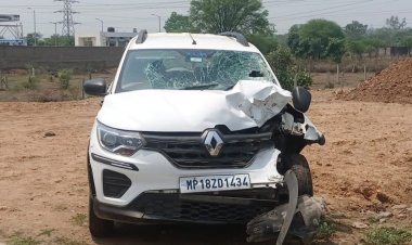 उमरिया में कार-बाइक की टक्कर; हार्डवेयर स्टोर कर्मचारी की मौत:कार चालक फरार, कमला नर्सिंग होम के पास हादसा