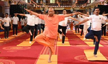 मुख्यमंत्री योगी आदित्यनाथ ने कहा- योग भारतीय मनीषा की अनुपम देन है, इसे बढ़ाने का श्रेय पीएम मोदी को