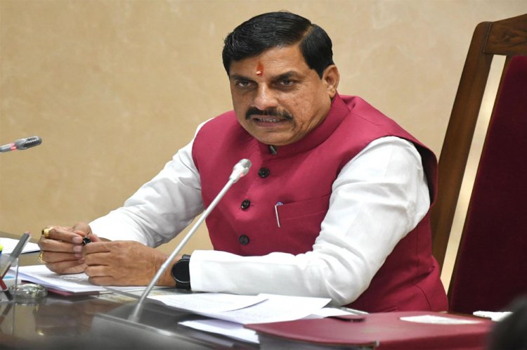 मुख्यमंत्री डॉ. यादव ने खेदजनक व्यवहार पर चार पुलिस अधिकारियों को हटाने के दिए निर्देश