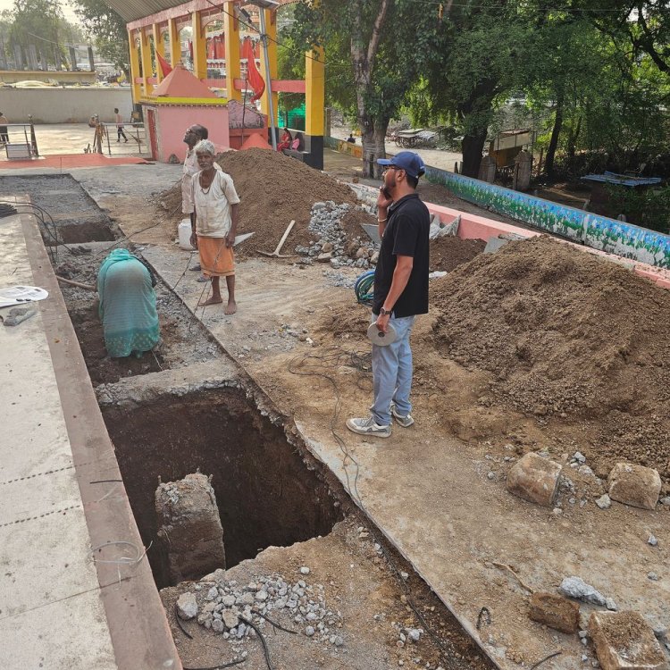 शाजापुर के मां राजराजेश्वरी मंदिर में सभामंडप का विस्तार शुरू:नवरात्रि से पहले होगा पूरा, पत्थरों की नक्काशी से बढ़ेगी शोभा, विधायक ने दिए 1.28 करोड़ रुपए