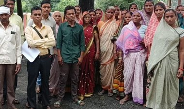 बालाघाट के गोदरी गांव में अवैध शराब बिक्री का विरोध:एसपी से मिलने पहुंची महिलाएं, कहा- कई घरों में हो रहा शराब का धंधा