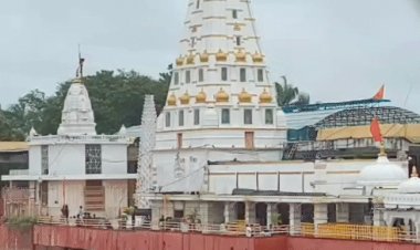 पशुपतिनाथ मंदिर के गर्भगृह में युवती ने बनाया वीडियो:जनप्रतिनिधियों के विरोध के बाद मांगी माफी; प्रबंधक ने कहा- सेक्रेटरी और SDM करेंगे फैसला