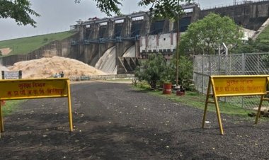 उमरिया में जोहिला डैम के 2 गेट खोले गए:पिछले साल से 4 गुना ज्यादा बारिश, ज्वार-बाजरा-सोयाबीन की फसल को नुकसान की आशांका