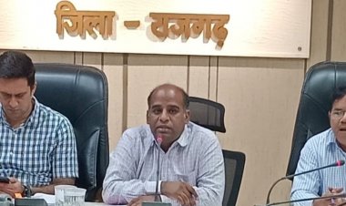 पेयजल की जांच, टंकियों की सफाई के निर्देश:राजगढ़ में खुले में शौच करने वालों पर होगी कार्रवाई; मौसम को देखते हुए प्रशासन अलर्ट