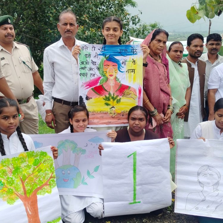 वृक्षारोपण कार्यक्रम में नहीं पहुंचे अफसर:डिंडोरी में एक पेड़ मां के नाम कार्यक्रम में कलेक्टर और सीईओ नदारद, विधायक ने जताई नाराजगी