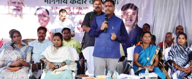 वन मंत्री ने डेढ़ करोड़ के विकास कार्यों का किया भूमिपूजन