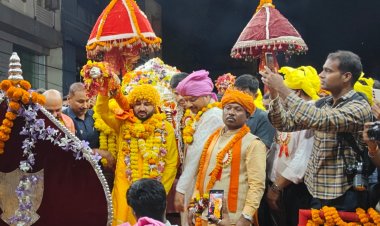 बस्तर दशहरा: माईजी की डोली का भव्य स्वागत, मावली परघाव रस्म निभाई, उमड़ी भीड़