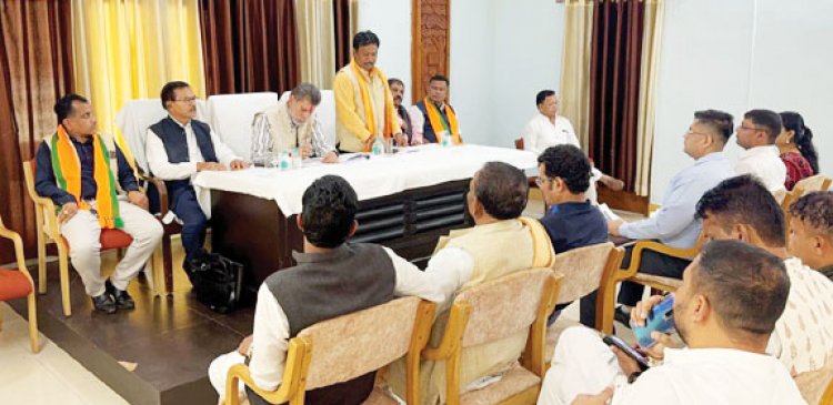 यूनिटी मार्च की तैयारियों पर बस्तर सांसद, जगदलपुर विधायक ने ली समीक्षा बैठक