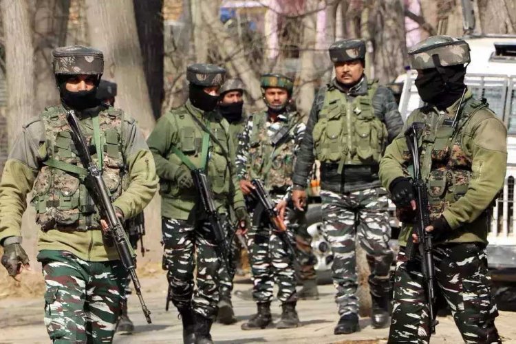 बसंतगढ़ में आतंकियों की हलचल! ग्रामीण ने खाना मांगने आए दहशतगर्दों की दी सूचना, जंगलों में सर्च ऑपरेशन तेज