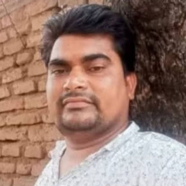 शिवपुरी में डंपर ने बाइक सवार को कुचला:50 मीटर तक घसीटा, झांसी ले जाते समय युवक की मौत