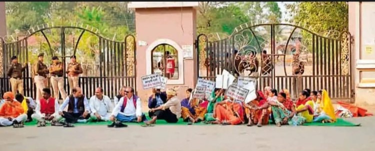 20 से ज्यादा गांवों के किसानों ने  रैली निकाली, विरोध-प्रदर्शन