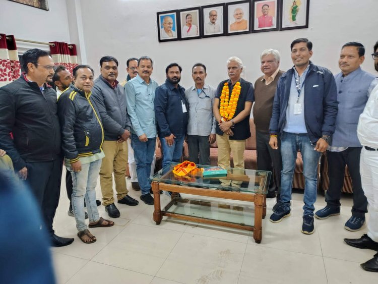 पुष्पेंद्र कुलश्रेष्ठ का नगर आगमन पर स्वागत