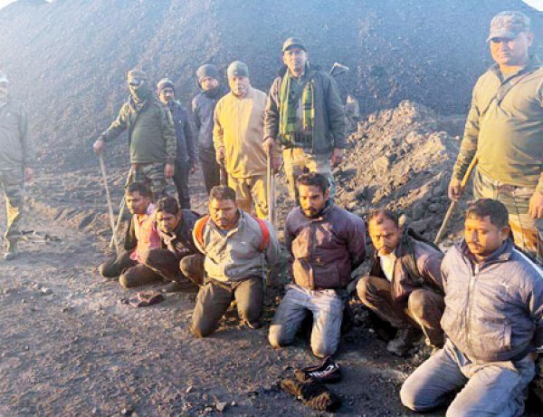 एसईसीएल की खदानों में कोयला चोरी के आरोप, छह आरोपी पुलिस के हवाले