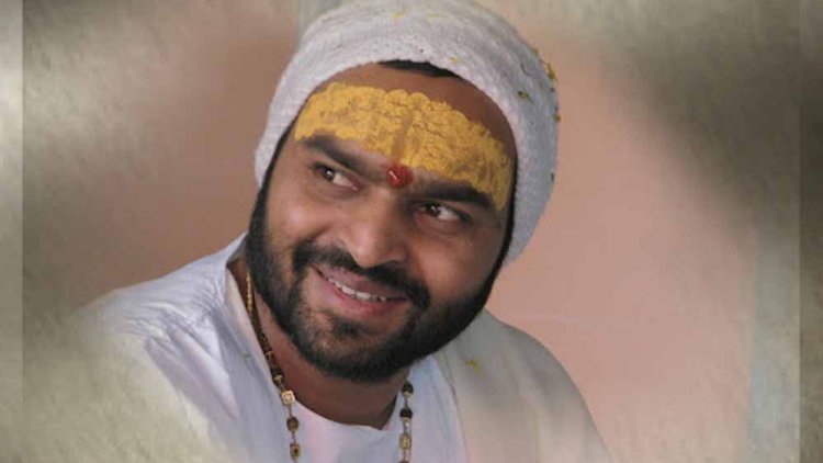 युवती ने पुलिस को ई-मेल भेजकर लगाए महामंडलेश्वर उत्तम स्वामी पर रेप के आरोप, धमकियों का भी किया खुलासा