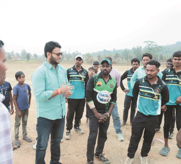 क्रिकेट खिलाडिय़ों को उत्कृष्ट प्रदर्शन करने नपाध्यक्ष ने किया प्रेरित